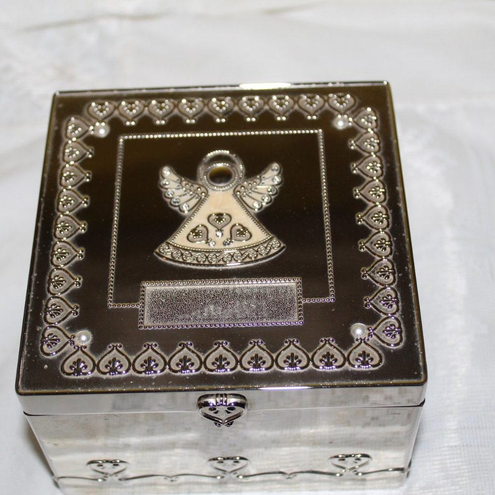 Things Remembered Jewelry Box